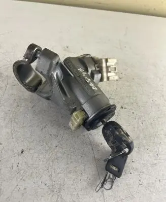 Toyota Yaris Ignition lock N0502241256B N0502241256 06736G01M1