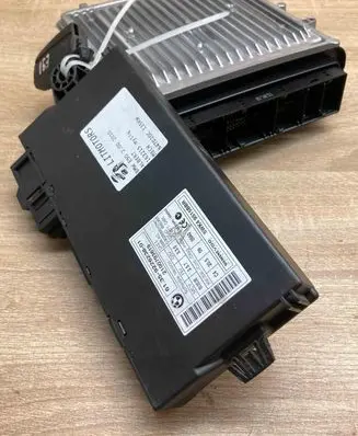 BMW 3 E90 E91 Engine ECU kit and lock set 8507202 9226238
