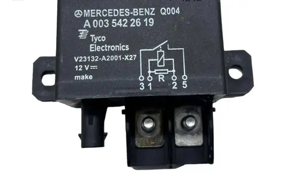 Mercedes-Benz E AMG W212 Other relay A0035422619 V23132A2001X27