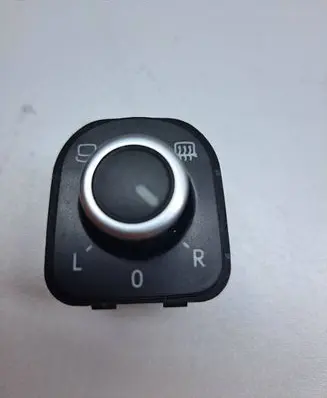 Volkswagen Golf VI Electric window control switch 5K0959565