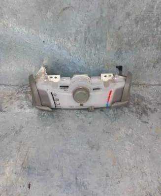 Toyota Aygo AB10 Climate control unit 559000H020