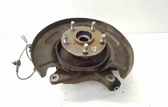 Rear wheel hub