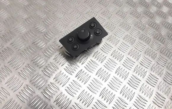 Opel Zafira B Light switch 13205865 LK04060110B