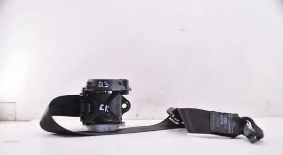 Audi Q3 8U Rear seatbelt 8U0857805