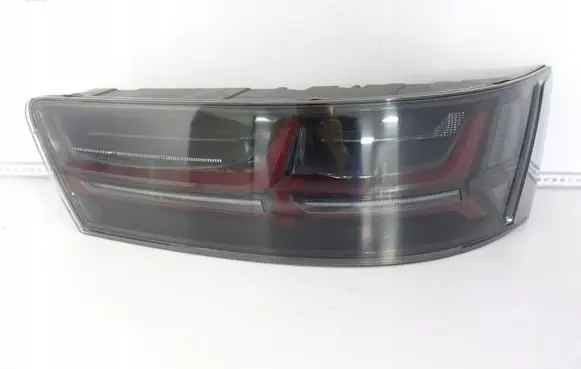 Audi Q7 4M Rear/tail lights 4M0052102