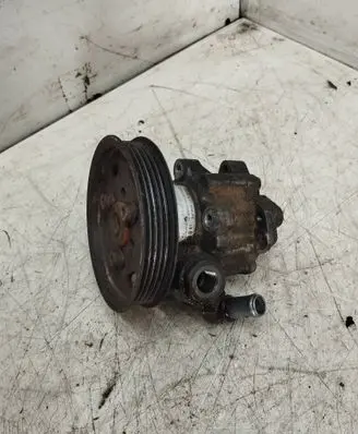 Volkswagen PASSAT B5 Power steering pump 91128