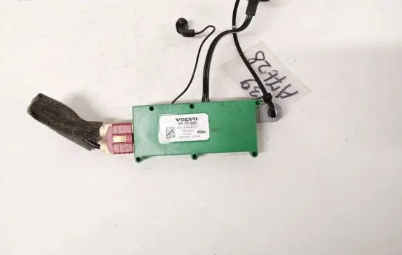 Volvo S40 Antenna control unit 8673492
