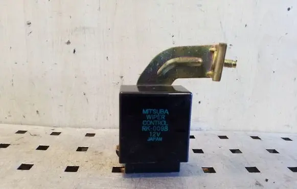 Subaru Forester SG Window wiper relay RK0098