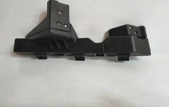 KIA Ceed Front bumper mounting bracket 86517A2000autoas1 86517A2000