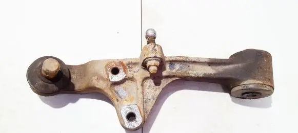 KIA Carnival Front lower control arm/wishbone