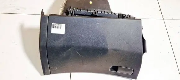 Honda Civic Glove box