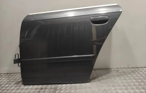 Audi A4 S4 B7 8E 8H Rear door