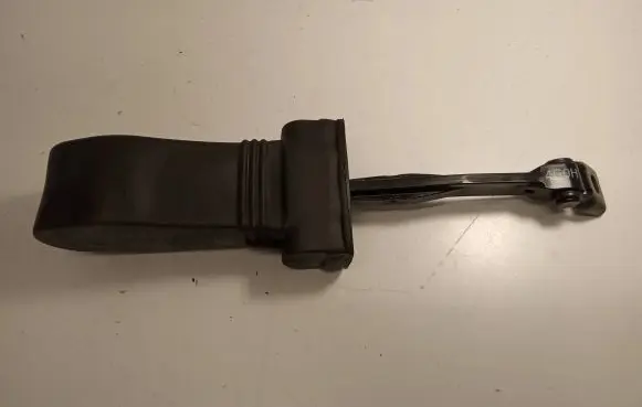 Audi A6 S6 C7 4G Rear door check strap stopper 4G0839249B