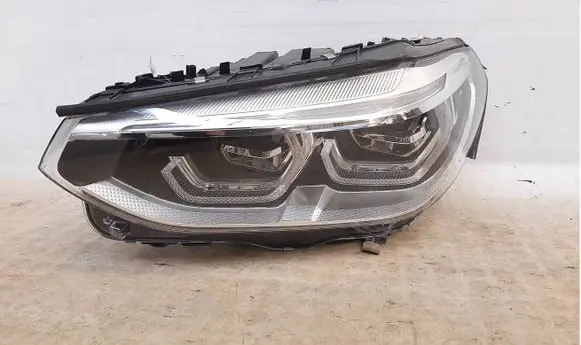 BMW X3 G01 Headlight/headlamp 8739657