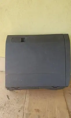 Volkswagen Tiguan Glove box 5NB857097