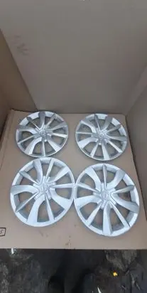 Opel Mokka R13 wheel hub/cap/trim 9832850380