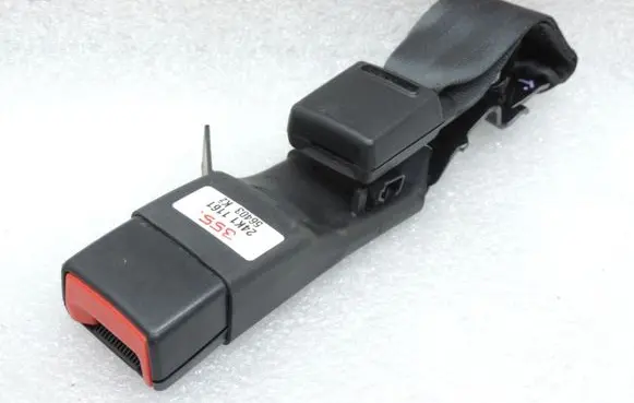 Toyota Avensis T270 Rear seatbelt buckle 7338005020C0