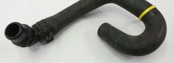 Mercedes-Benz GLK (X204) Engine coolant pipe/hose A2048304096