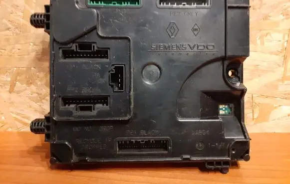 Renault Laguna III Central body control module 284B10035R 1261