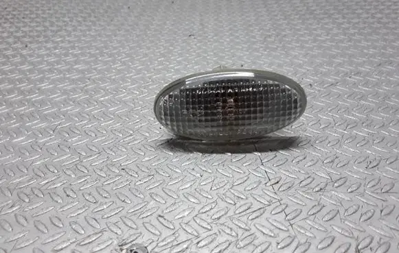 Mazda 6 Front fender indicator light