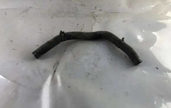 Toyota Auris 150 Engine coolant pipe/hose