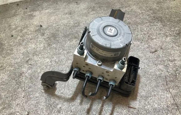 BMW 3 GT F34 ABS Pump 6871109 DSCK100 10022006494