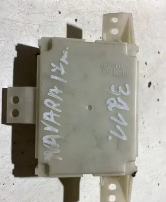 Nissan Navara D23 Air conditioning/heating control unit 277605KJ4C 962B03 030419