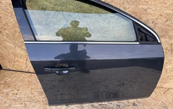 Volvo V60 Front door