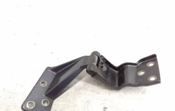 Mercedes-Benz Vito Viano W639 Loading door upper hinge A6397402037
