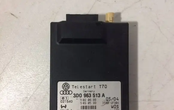 Audi A8 S8 D3 4E Auxiliary heating control unit/module 3D0963513A E020699
