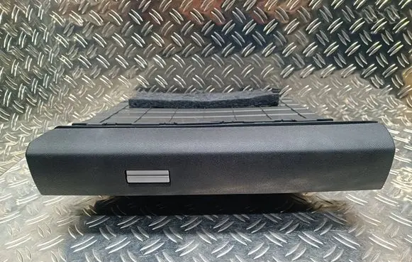 Citroen C4 III e-C4 Glove box