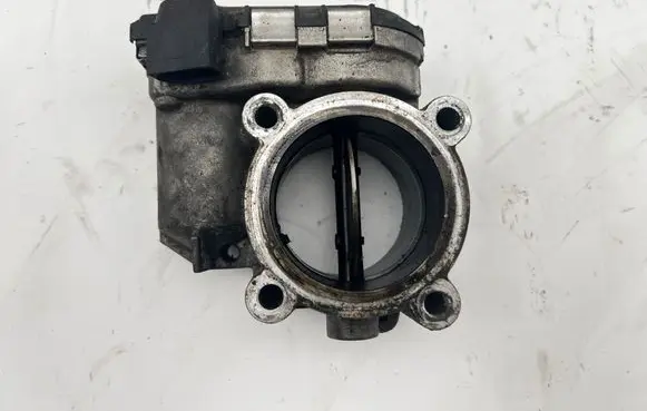 Mercedes-Benz E W212 Throttle valve A6420900270