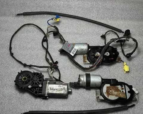 Volkswagen Touareg I Seat adjustment motor 0390201949