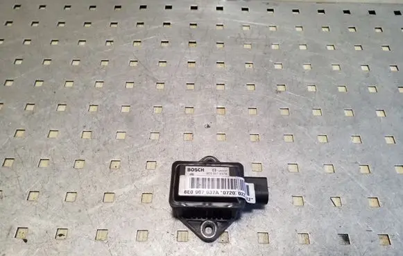Volkswagen Phaeton ESP acceleration yaw rate sensor 8E0907637A