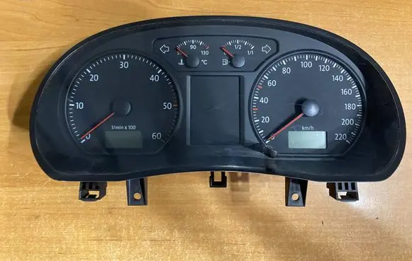 Speedometer (instrument cluster)