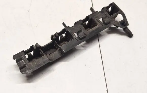 BMW 5 G30 G31 Front bumper mounting bracket 7387342 040506