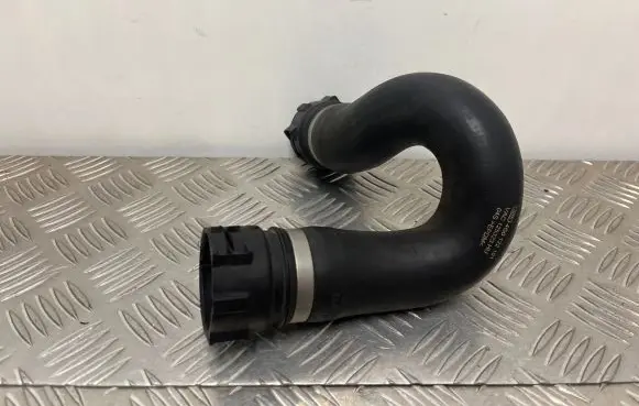Audi A6 S6 C7 4G Engine coolant pipe/hose 4G0122101