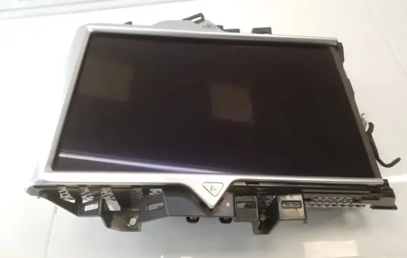 Tesla Model X Screen/display/small screen 104500603A