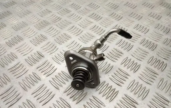 Ford Fiesta Fuel injection high pressure pump H6BG9D376AB
