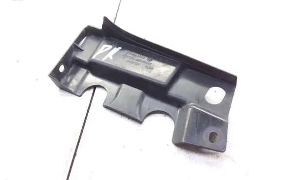 Volkswagen Touran I Other engine bay part 1T0805233A