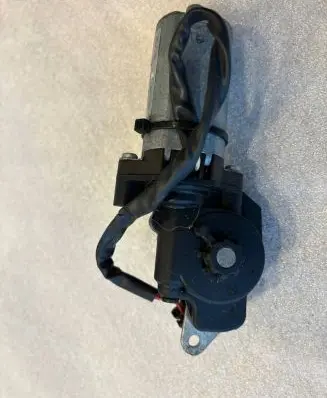 Mercedes-Benz C W203 Seat adjustment motor A2038203842 1124701 12V500014