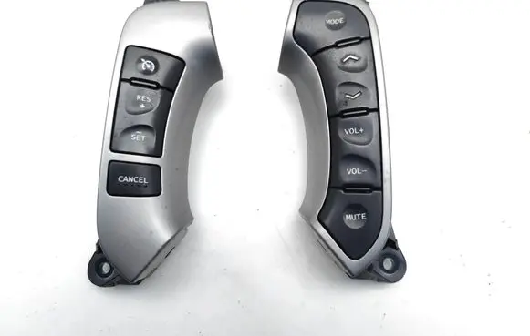 Hyundai Santa Fe Steering wheel buttons/switches 200008508 200008507 967100W000