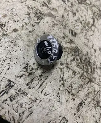 BMW 1 E81 E87 Engine start stop button switch 10862510