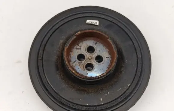 BMW 2 F46 Crankshaft pulley