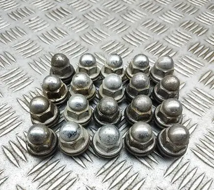 Mitsubishi L200 Nuts/bolts MR455707