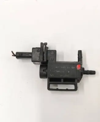 Mercedes-Benz E W212 Turbo solenoid valve 0025401897 09T258 72235500