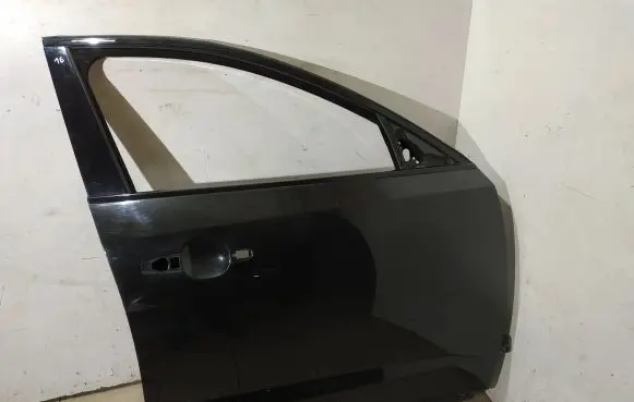 Jaguar E-Pace Front door