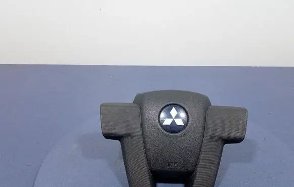 Mitsubishi Endeavor Steering wheel airbag Z06E4036359
