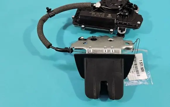 Audi A4 S4 B9 8W Tailgate/trunk/boot lock/catch/latch 4M0827506D IMPRK1571909