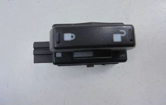 Ford Focus C-MAX Central locking switch button 8L8T14963AAW
